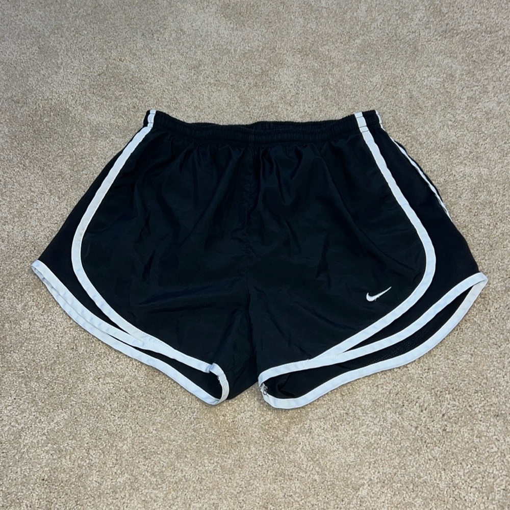 Dri-Fit Nike Women Shorts - Picture 1 of 2